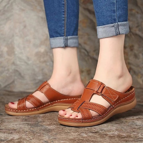 Sandalen mit niedrigem Absatz für Damen – Almak