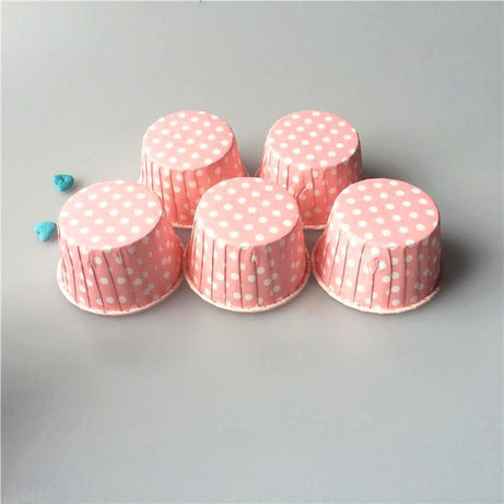 Pretty pink and white polka dot cupcake cases (x50) - For cupcakes and muffins